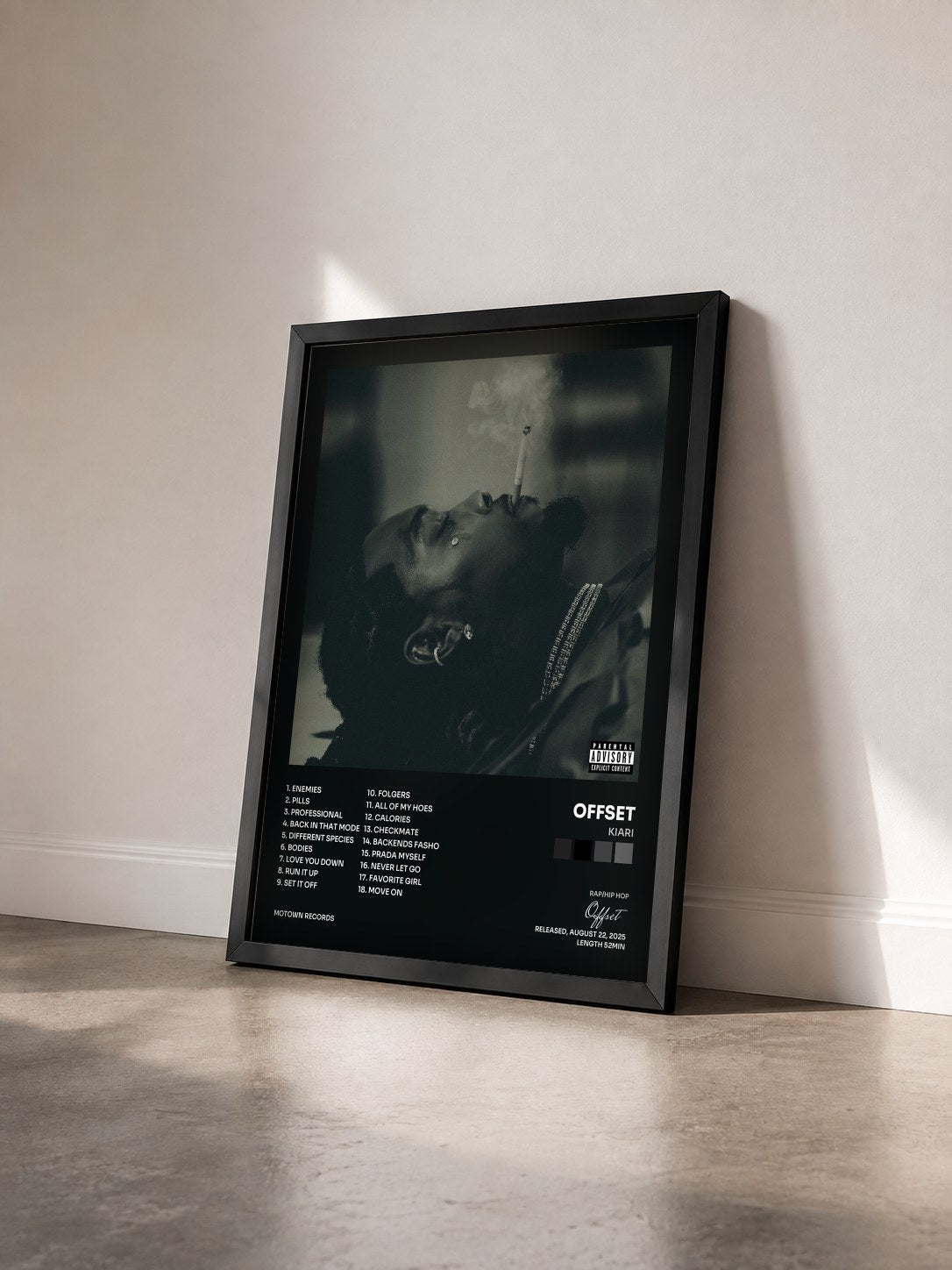 #noir Tableau de l'album KIARI de Offset vu de trois quarts, cadre noir