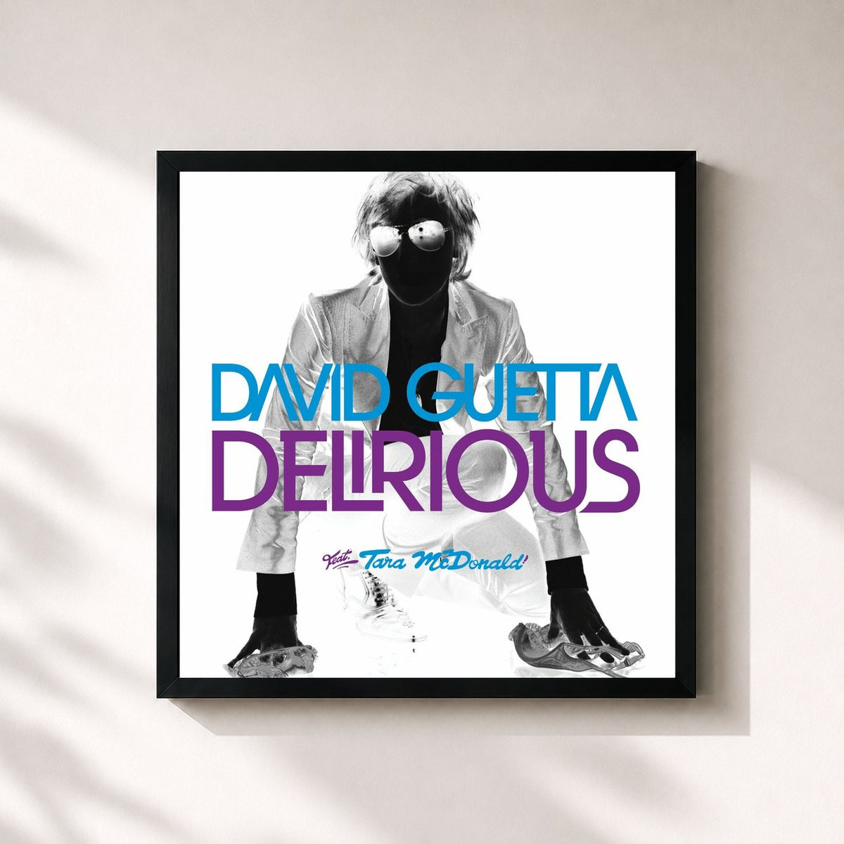 #noir Tableau carré de l'album Delirious (feat. Tara McDonald) de David Guetta, cadre noir 32x32 cm