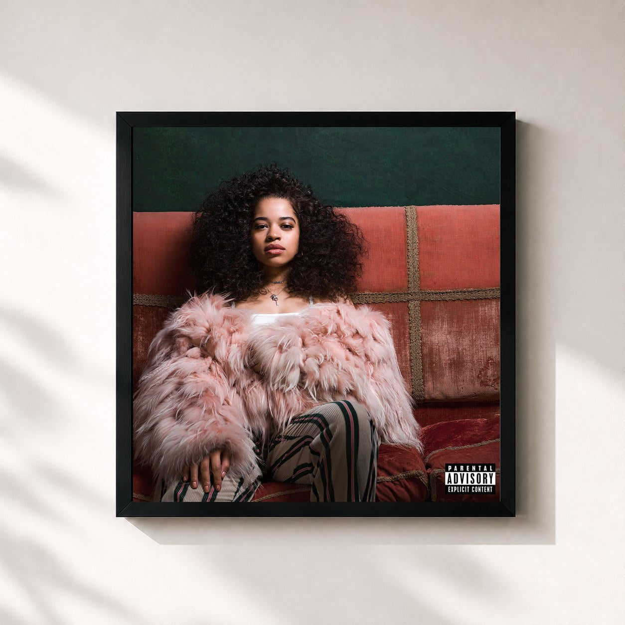 #noir Tableau carré de l'album Ella Mai de Ella Mai, cadre noir 32x32 cm