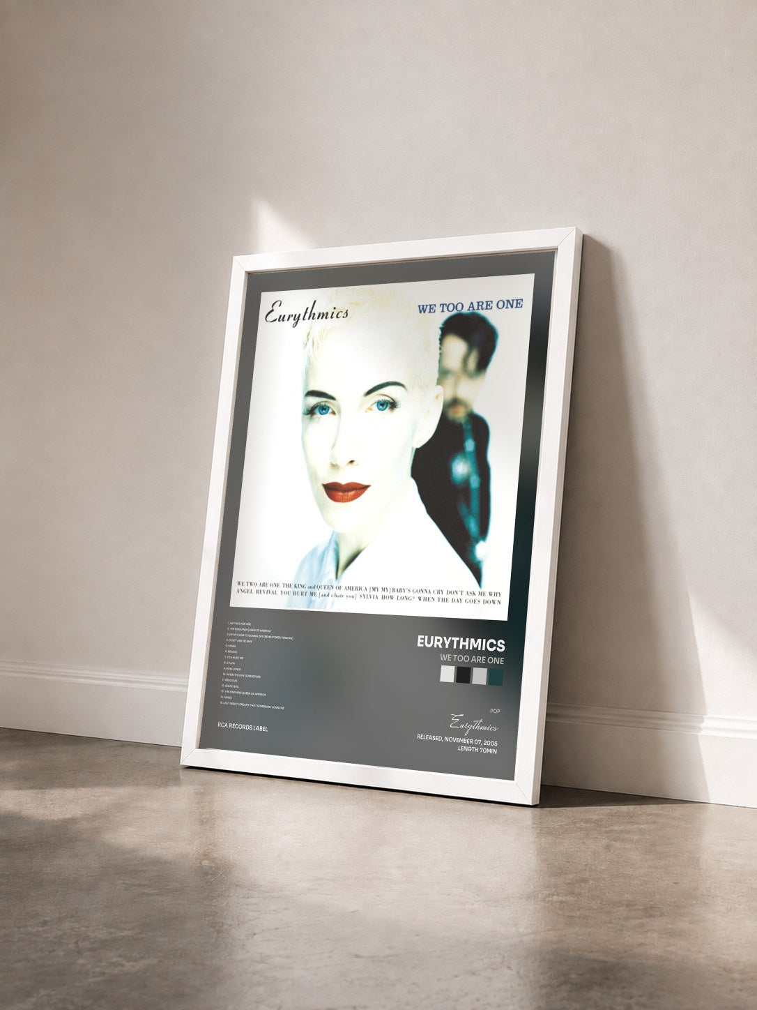 #blanc Tableau de l'album We Too Are One de Eurythmics vu de trois quarts, cadre blanc