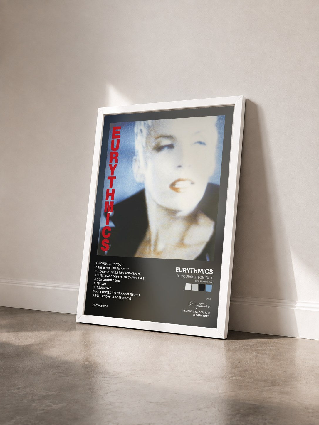 #blanc Tableau de l'album Be Yourself Tonight (2018 Remastered) de Eurythmics vu de trois quarts, cadre blanc