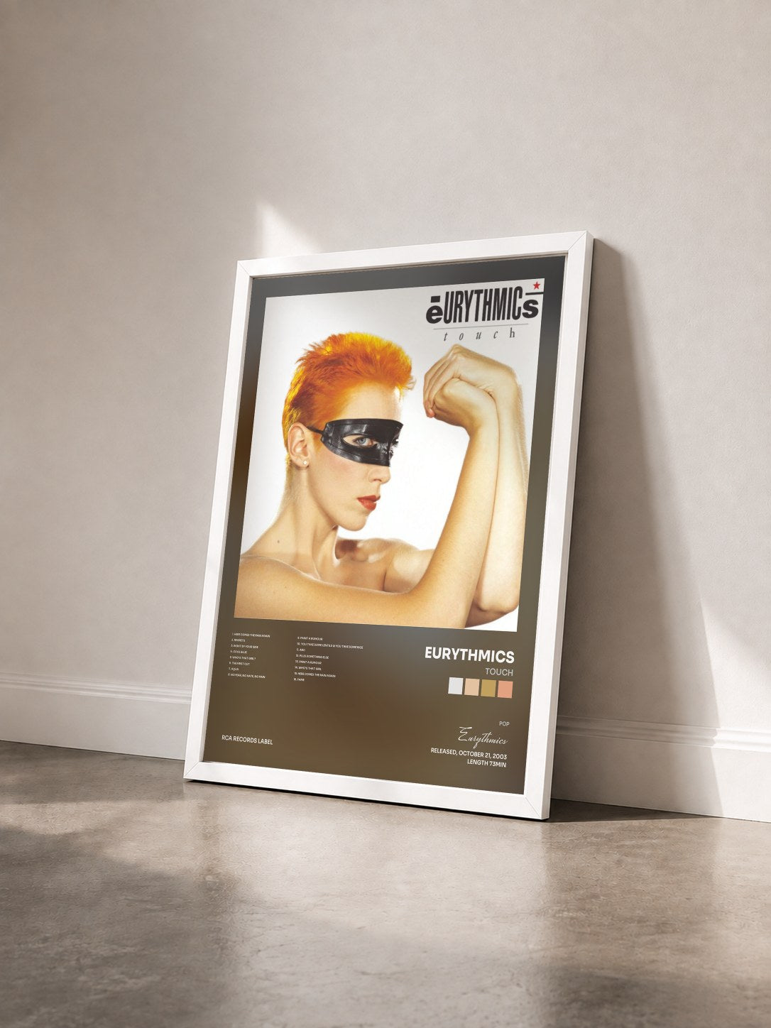 #blanc Tableau de l'album Touch de Eurythmics vu de trois quarts, cadre blanc