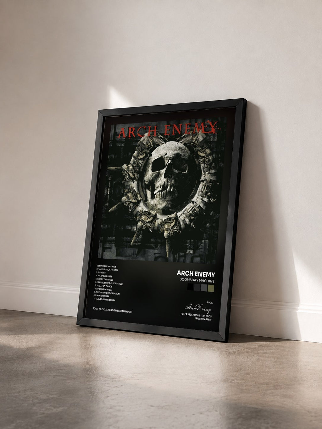 #noir Doomsday Machine von Arch Enemy als gerahmter Kunstdruck von schräg gesehen, schwarzer Rahmen