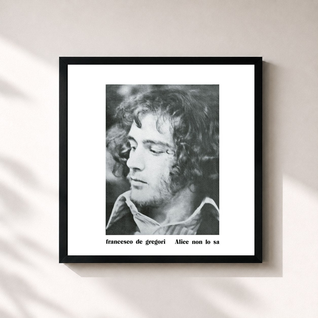 #noir Tableau carré de l'album Alice Non Lo Sa de Francesco De Gregori, cadre noir 32x32 cm