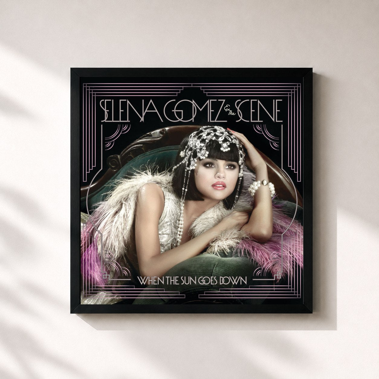 #noir Tableau carré de l'album When The Sun Goes Down de Selena Gomez & The Scene, cadre noir 32x32 cm
