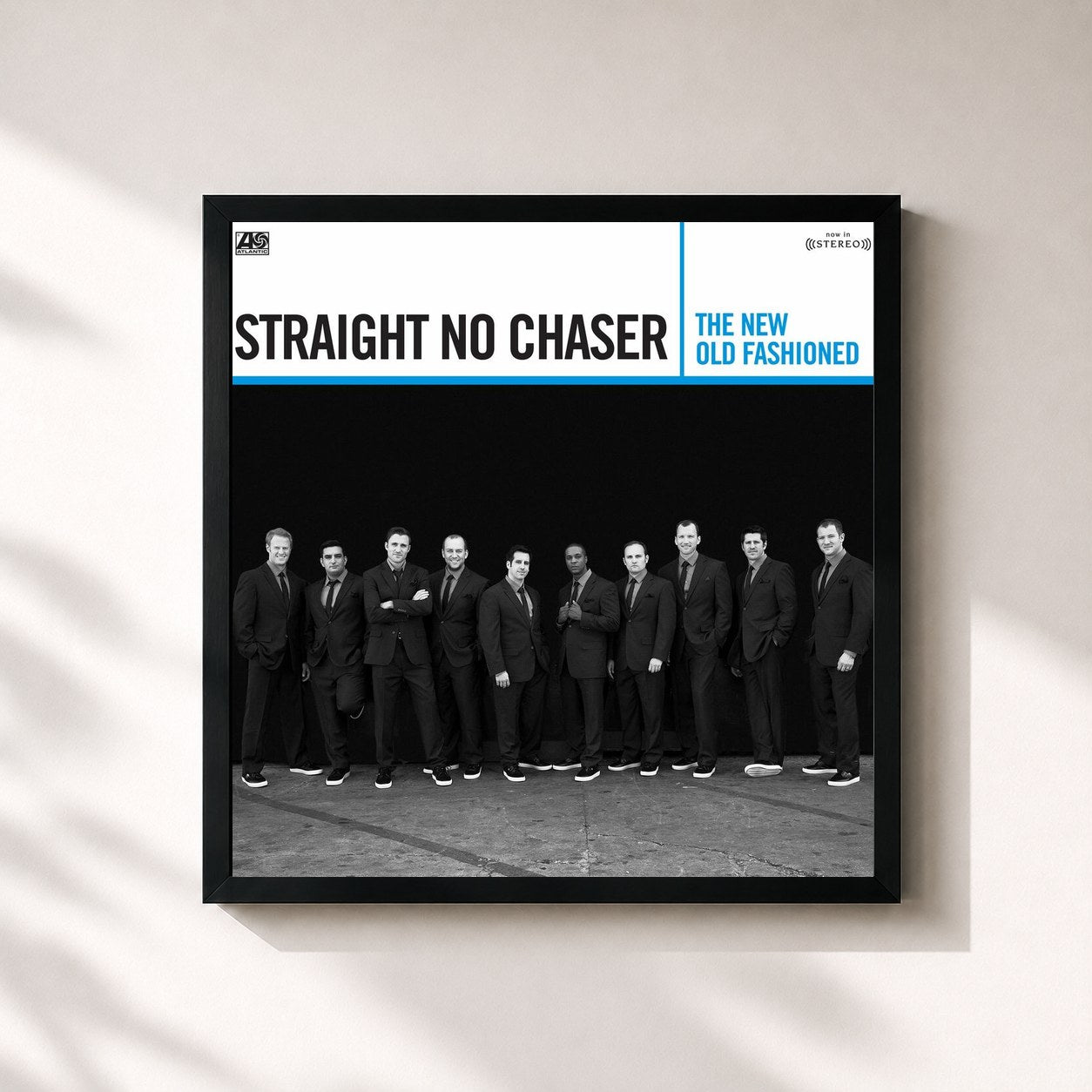 #noir Tableau carré de l'album The New Old Fashioned (Deluxe) de Straight No Chaser, cadre noir 32x32 cm