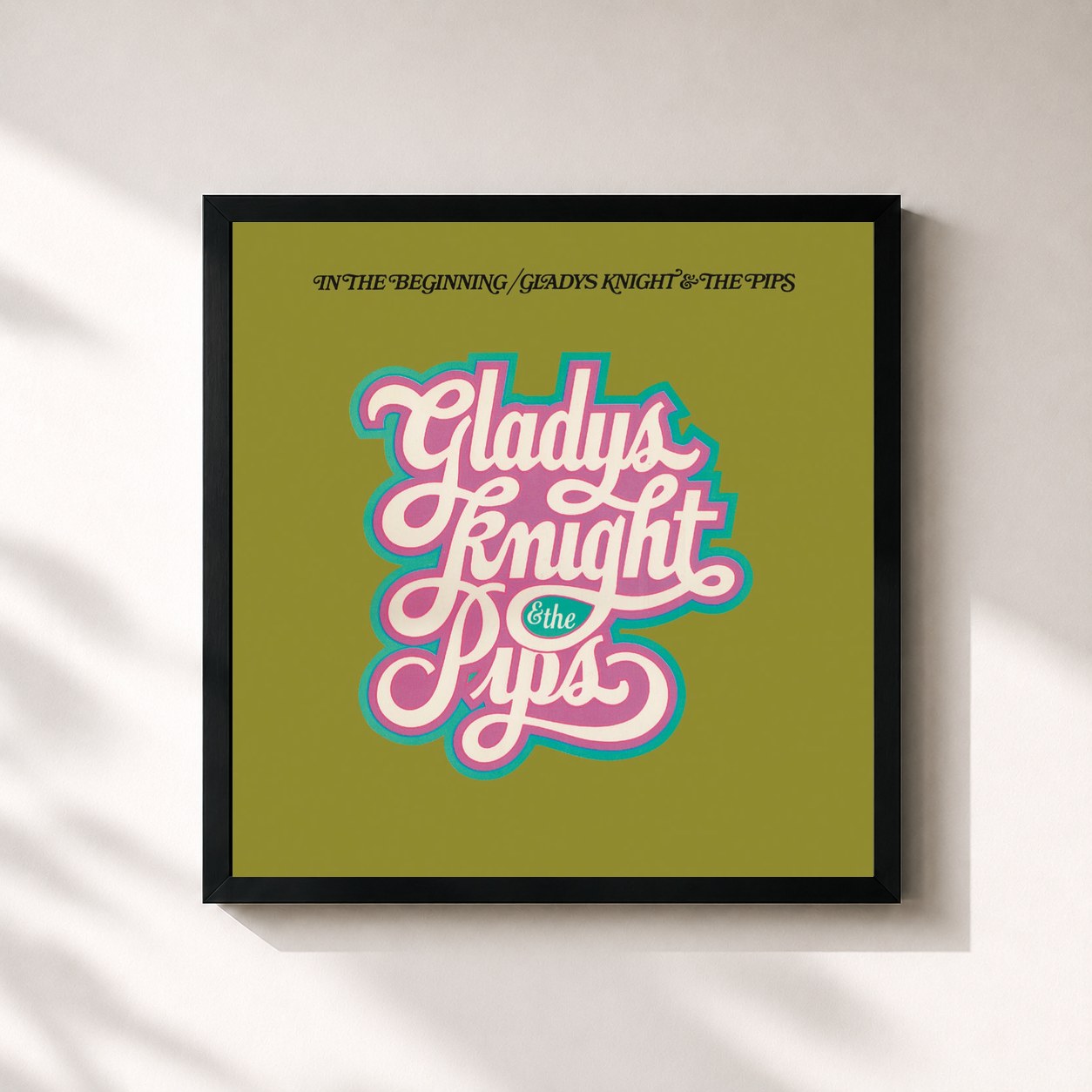 #noir Tableau carré de l'album In The Beginning (Expanded Edition) de Gladys Knight & The Pips, cadre noir 32x32 cm