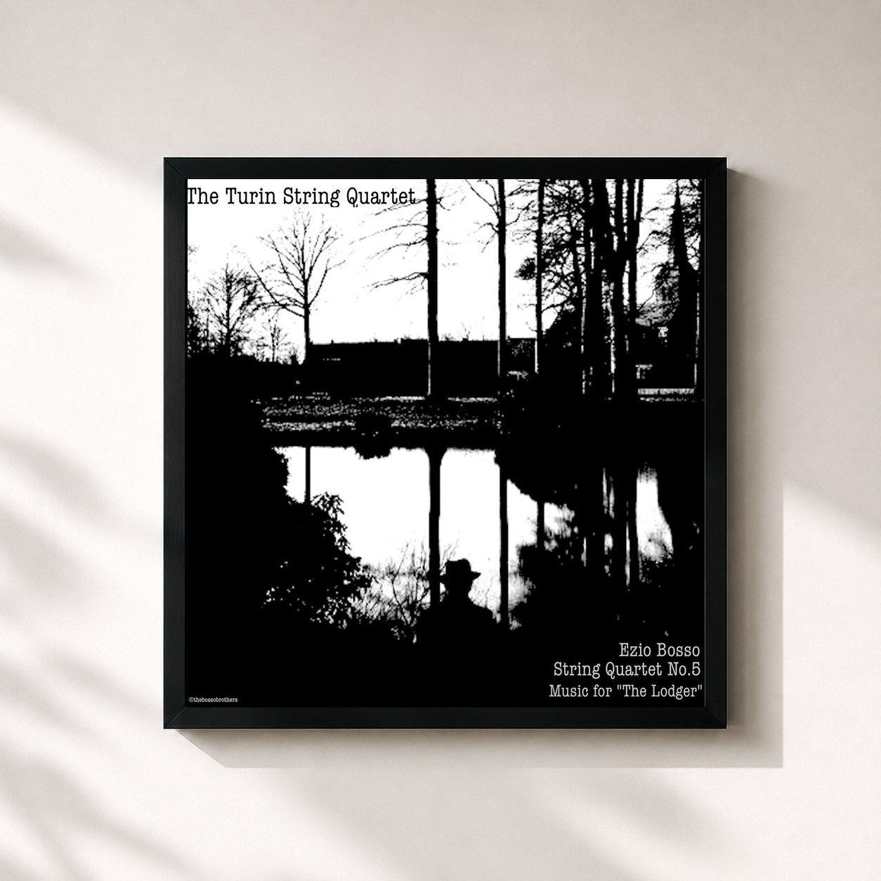 #noir Tableau carré de l'album String Quartet No. 5 "Music for the Lodger" de Ezio Bosso, cadre noir 32x32 cm