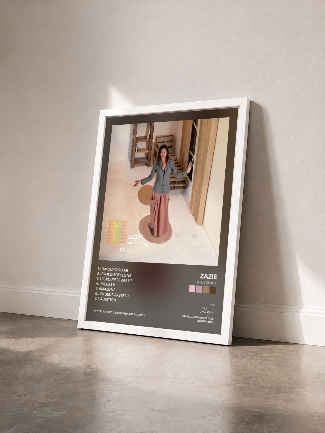 #blanc Tableau de l'album Recyclage de Zazie vu de trois quarts, cadre blanc