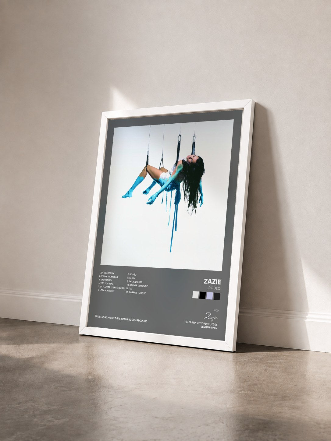 #blanc Tableau de l'album Rodéo de Zazie vu de trois quarts, cadre blanc