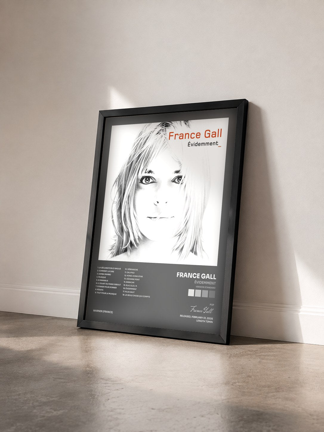 #noir Évidemment (Version standard) de France Gall en lámina enmarcada vista de tres cuartos, marco negro