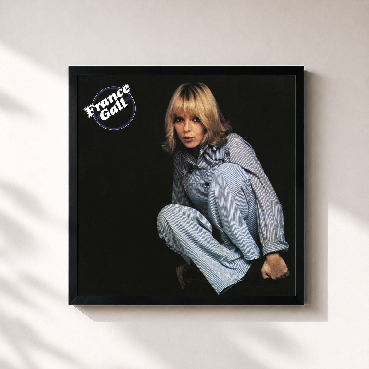 #noir France Gall (Remasterisé en 2004) (Edition Deluxe) de France Gall en lámina cuadrada enmarcada, marco negro de 32x32 cm