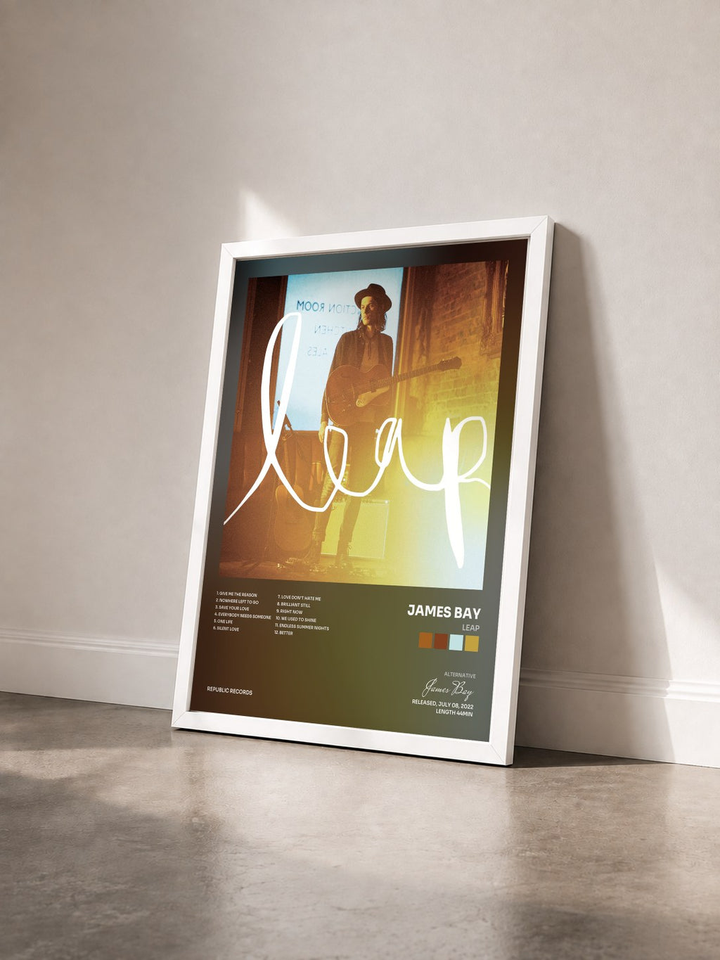 #blanc Leap de James Bay en lámina enmarcada vista de tres cuartos, marco blanco