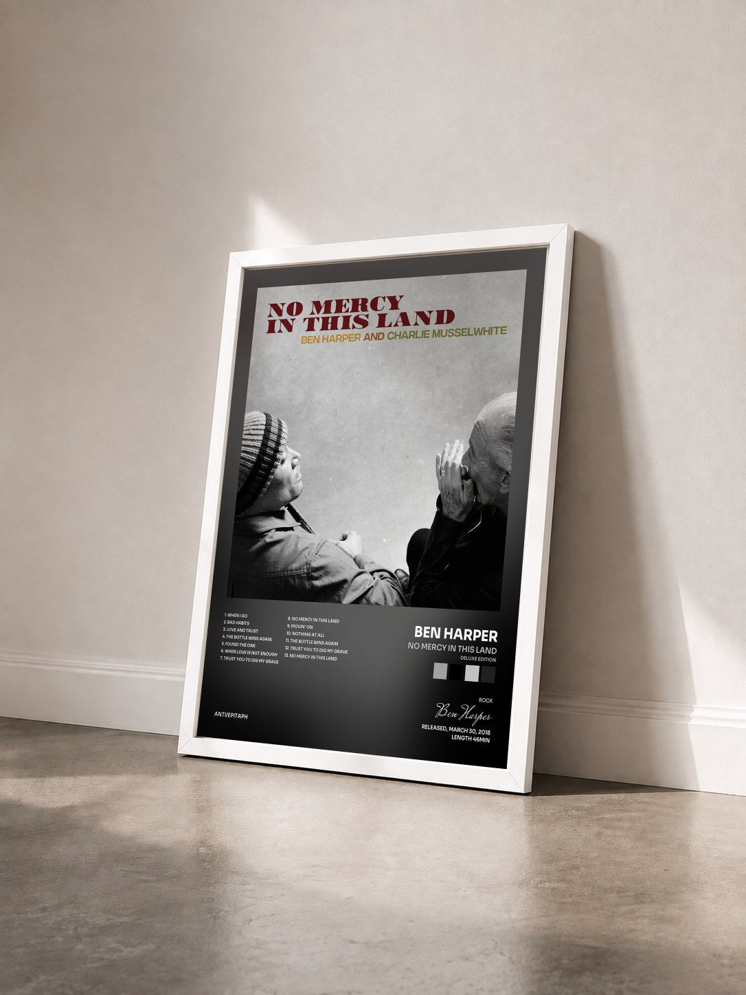 #blanc No Mercy In This Land (Deluxe Edition) de Ben Harper en lámina enmarcada vista de tres cuartos, marco blanco