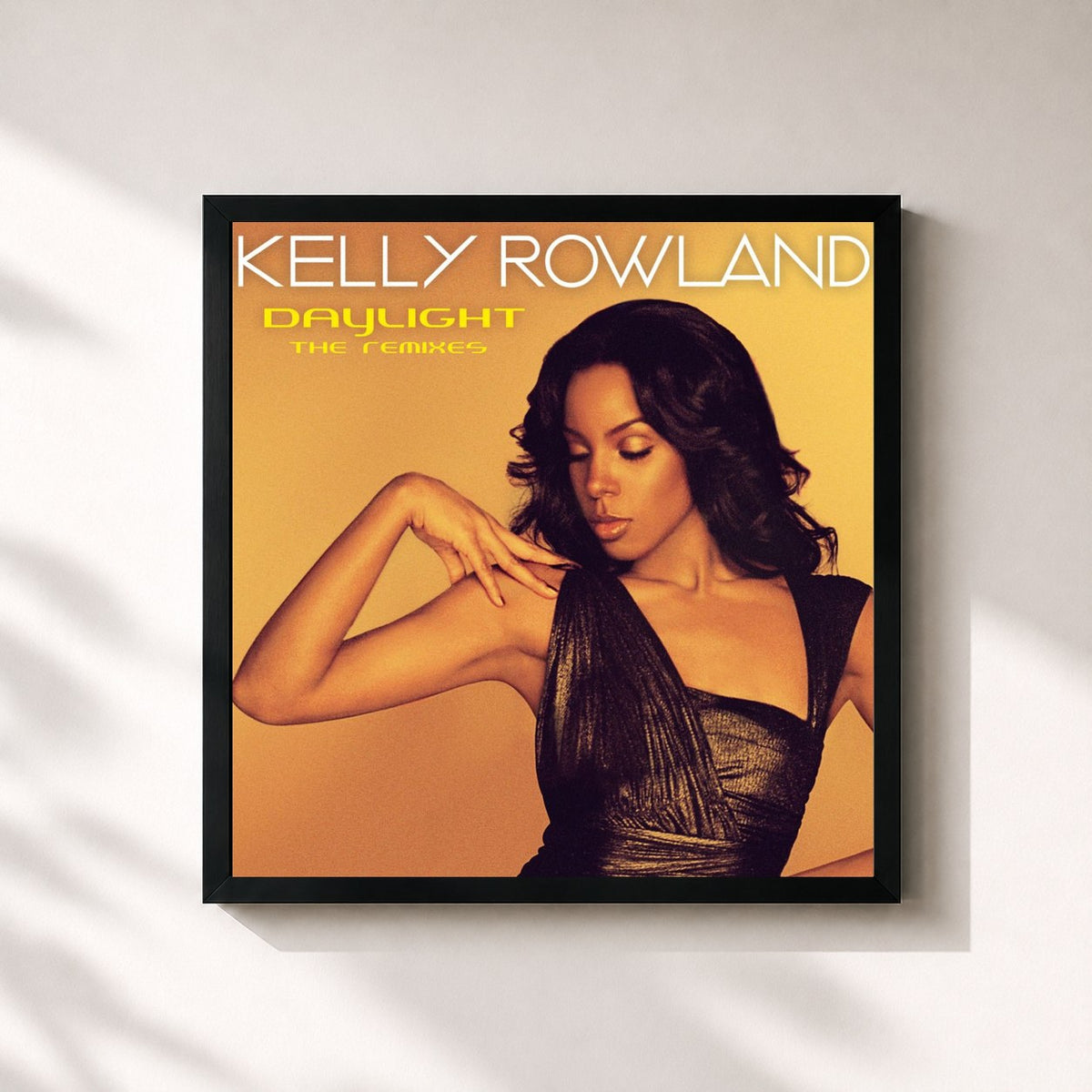 #noir Tableau carré de l'album Daylight: The Remixes (feat. Travis McCoy) de Kelly Rowland, cadre noir 32x32 cm