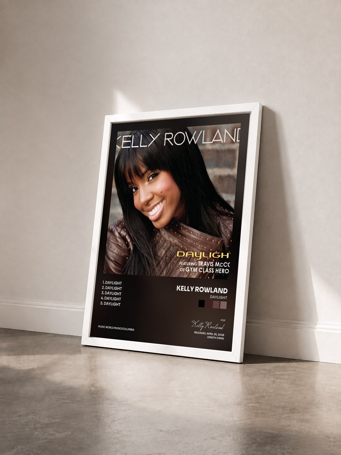 #blanc Tableau de l'album Daylight de Kelly Rowland vu de trois quarts, cadre blanc