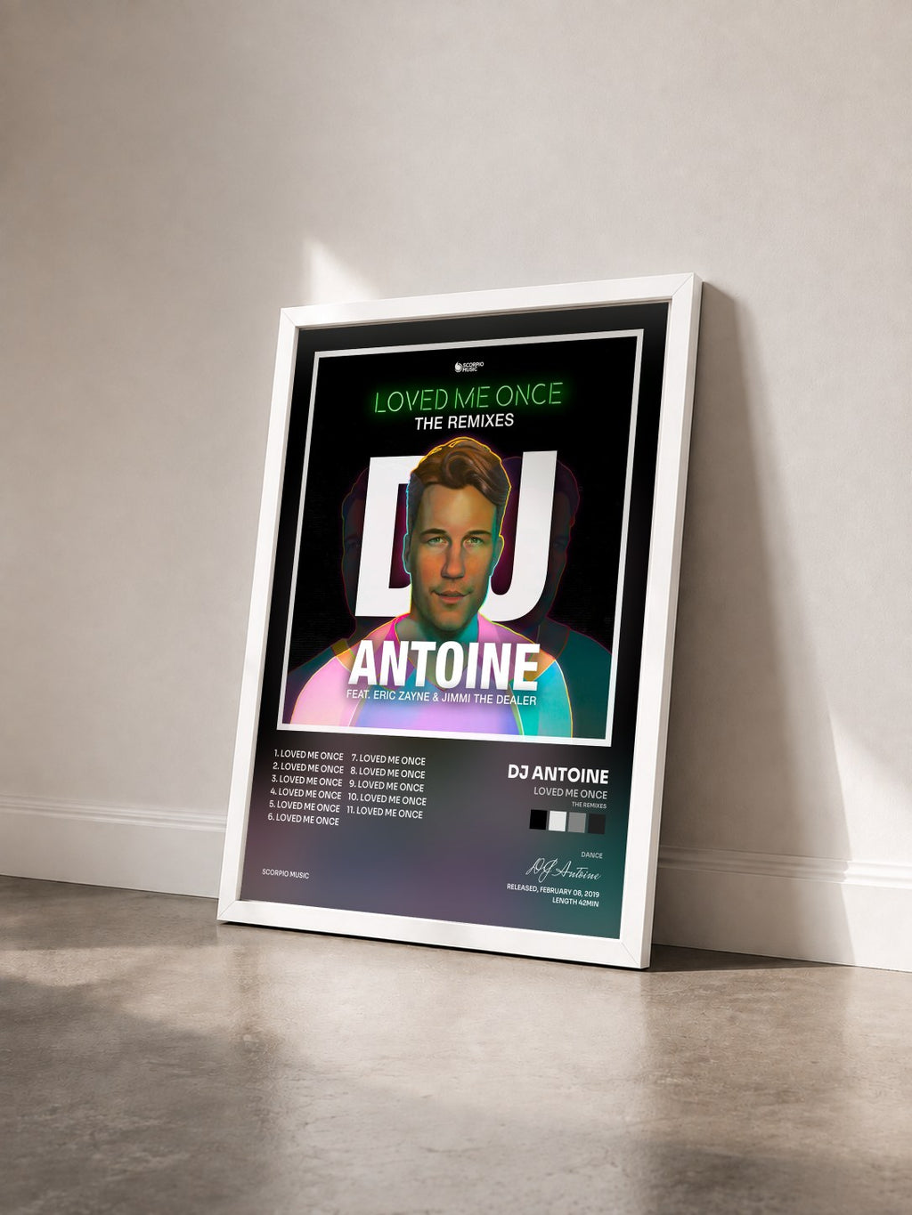 #blanc Tableau de l'album Loved Me Once (The Remixes) de DJ Antoine vu de trois quarts, cadre blanc