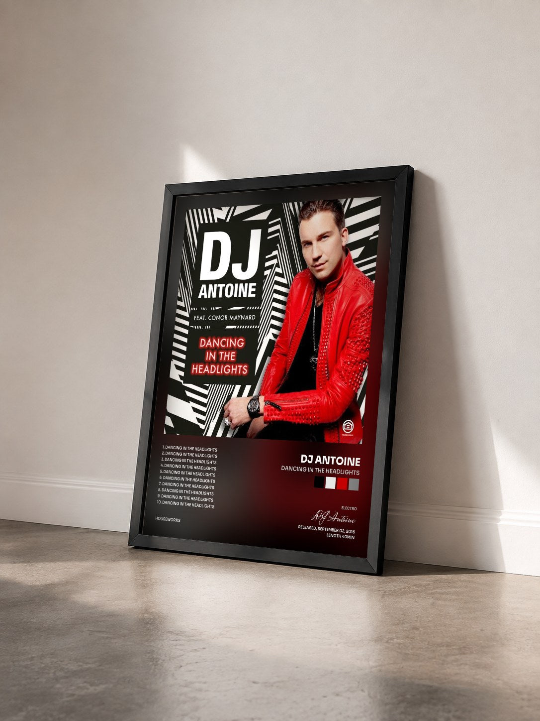 #noir Tableau de l'album Dancing in the Headlights de DJ Antoine vu de trois quarts, cadre noir