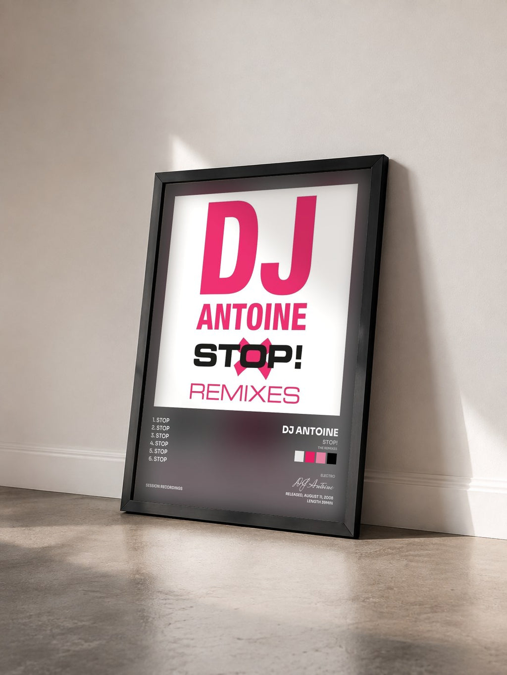 #noir Tableau de l'album Stop! (The Remixes) de DJ Antoine vu de trois quarts, cadre noir