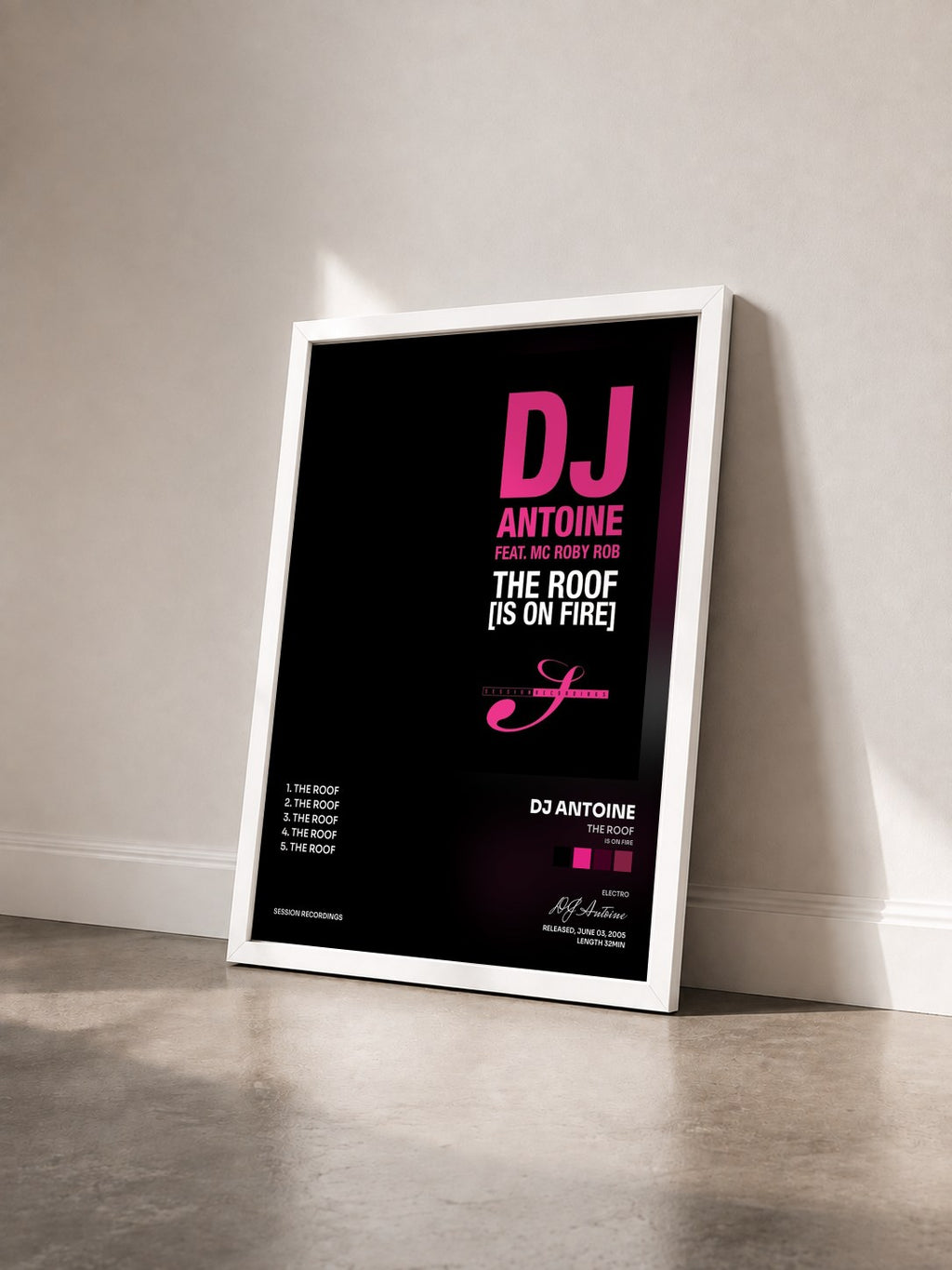#blanc Tableau de l'album The Roof (Is on Fire) de DJ Antoine vu de trois quarts, cadre blanc