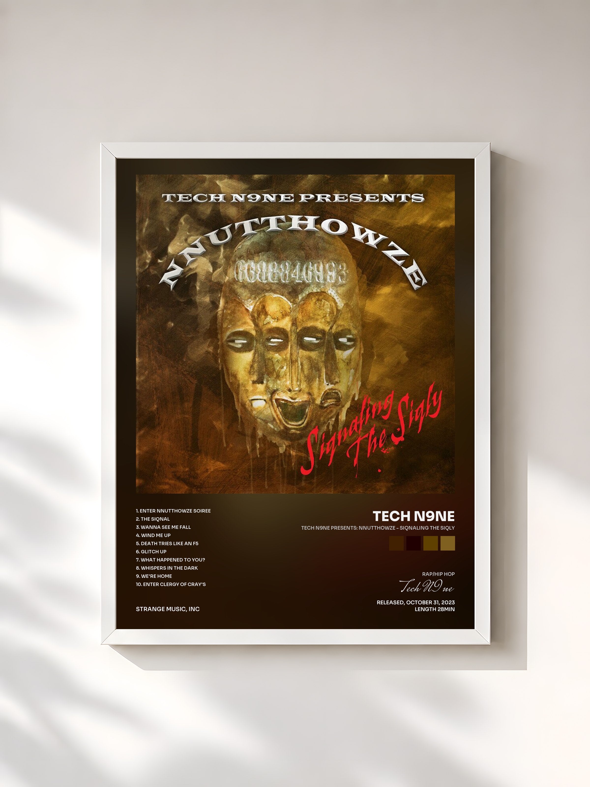 #blanc Tableau de l'album Tech N9ne Presents: NNUTTHOWZE - Siqnaling The Siqly de Tech N9ne, cadre blanc, imprimé et encadré en France