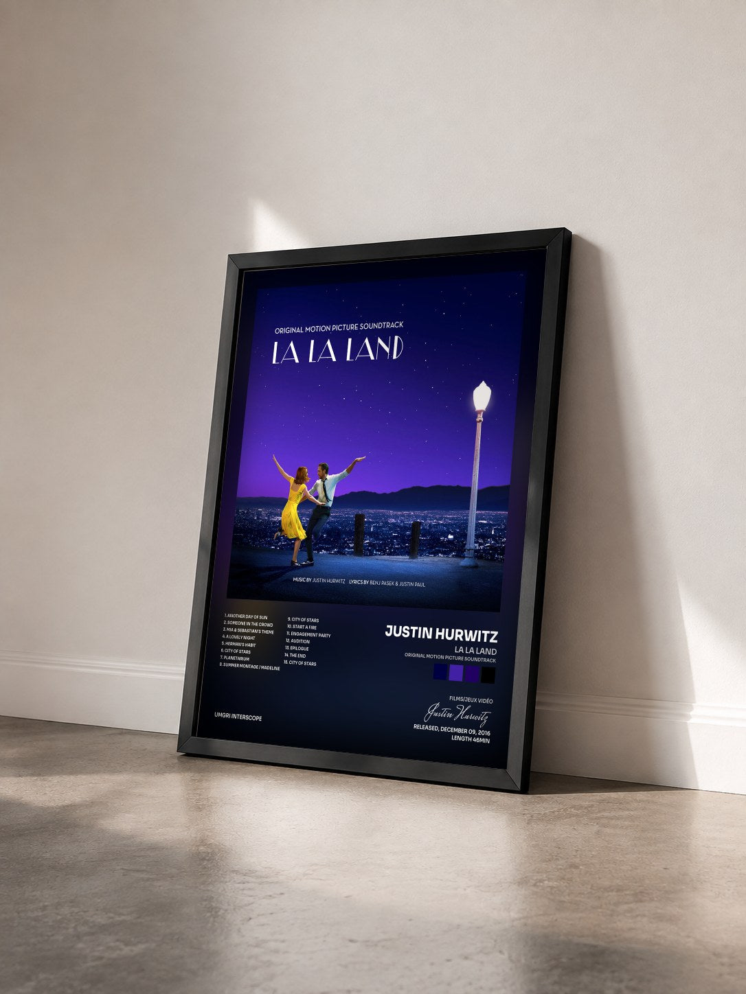 #noir La La Land (Original Motion Picture Soundtrack) di Justin Hurwitz in stampa incorniciata vista di tre quarti, cornice nera