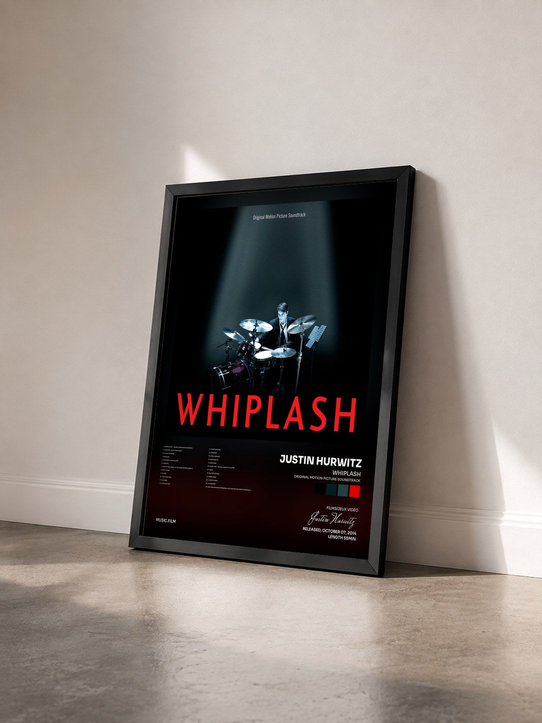 #noir Tableau de l'album Whiplash (Original Motion Picture Soundtrack) de Justin Hurwitz vu de trois quarts, cadre noir