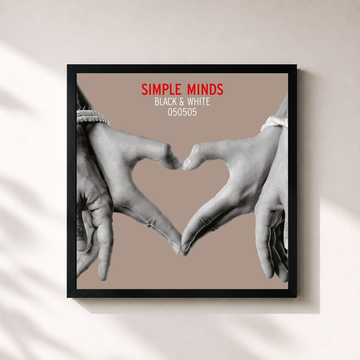 #noir Black & White (Deluxe Edition) di Simple Minds in stampa quadrata incorniciata, cornice nera 32x32 cm