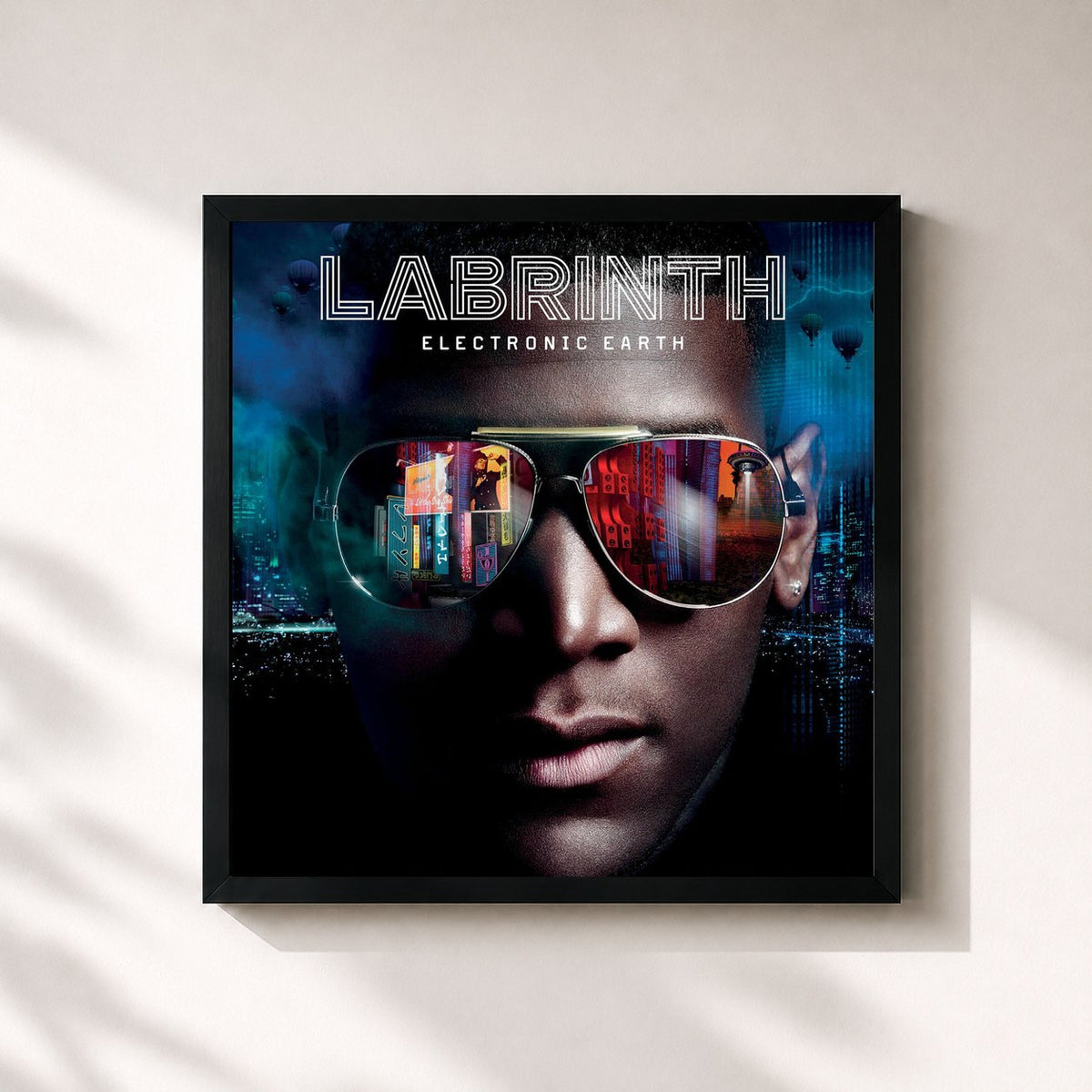 #noir Tableau carré de l'album Electronic Earth (Expanded Edition) de Labrinth, cadre noir 32x32 cm