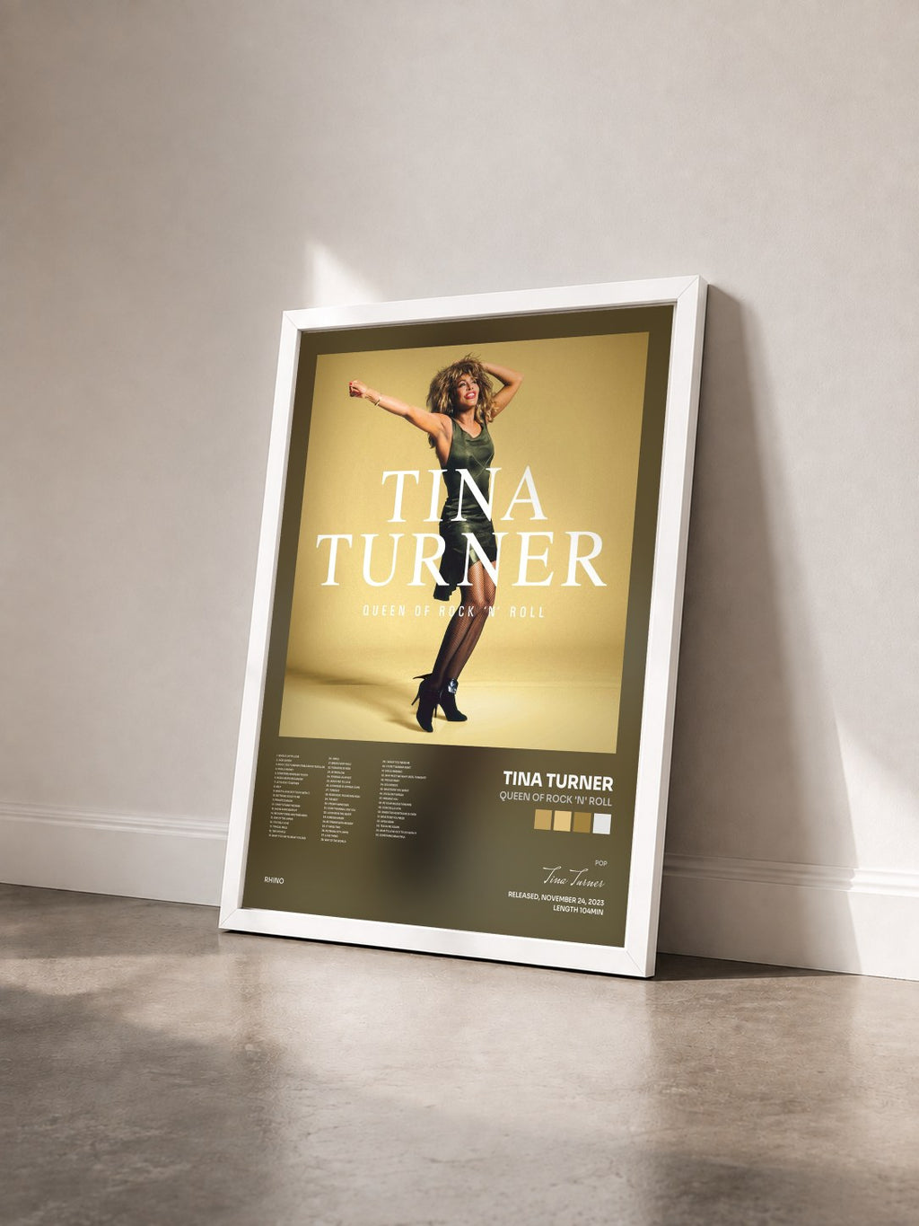 #blanc Tableau de l'album Queen Of Rock 'n' Roll de Tina Turner vu de trois quarts, cadre blanc