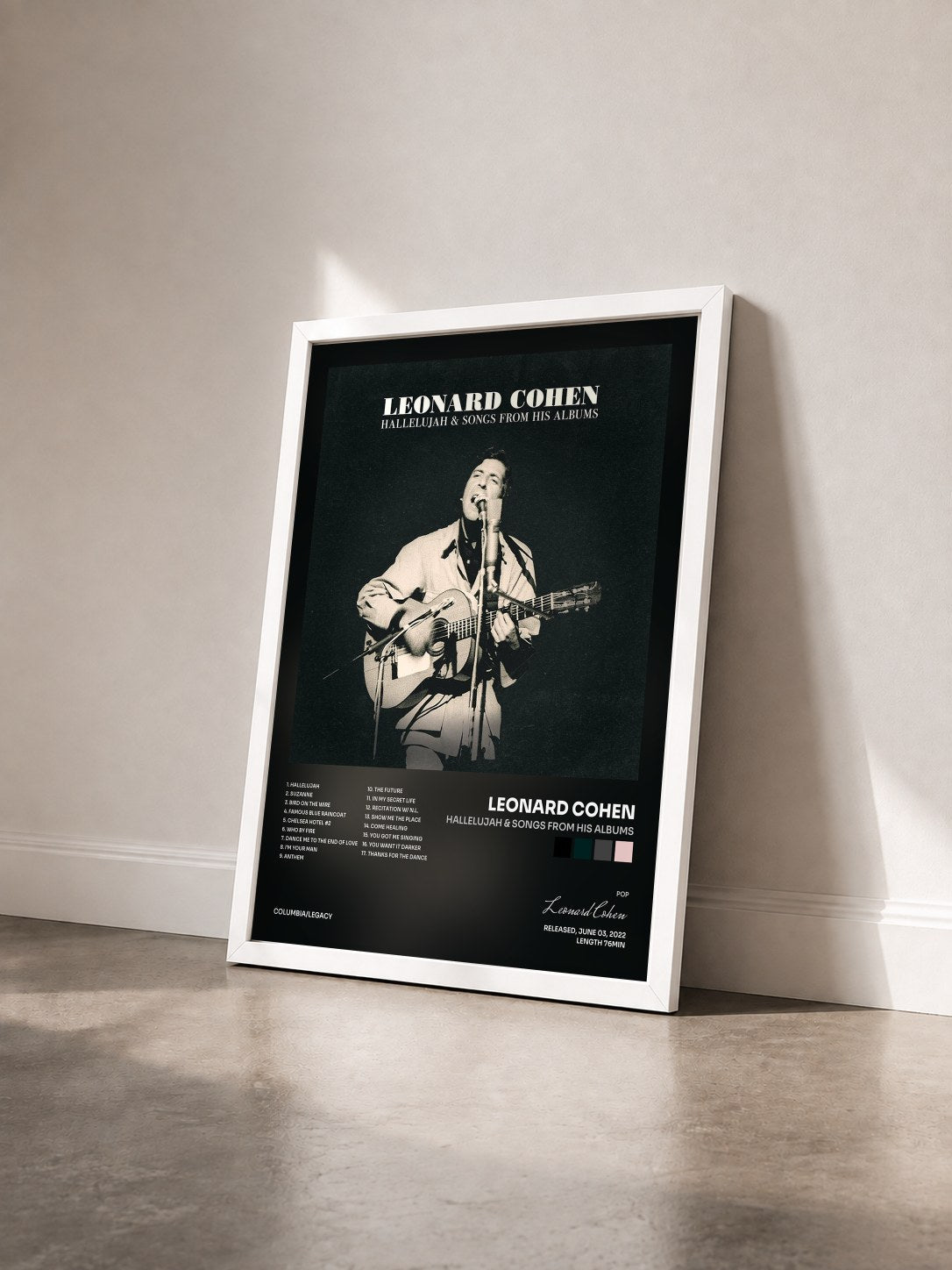 #blanc Tableau de l'album Hallelujah & Songs from His Albums de Leonard Cohen vu de trois quarts, cadre blanc