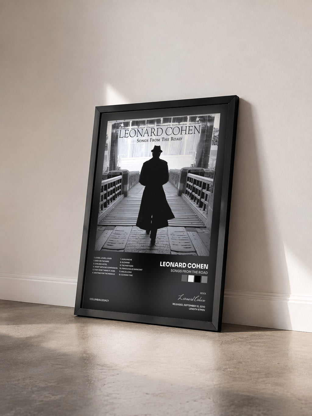 #noir Tableau de l'album Songs From The Road de Leonard Cohen vu de trois quarts, cadre noir