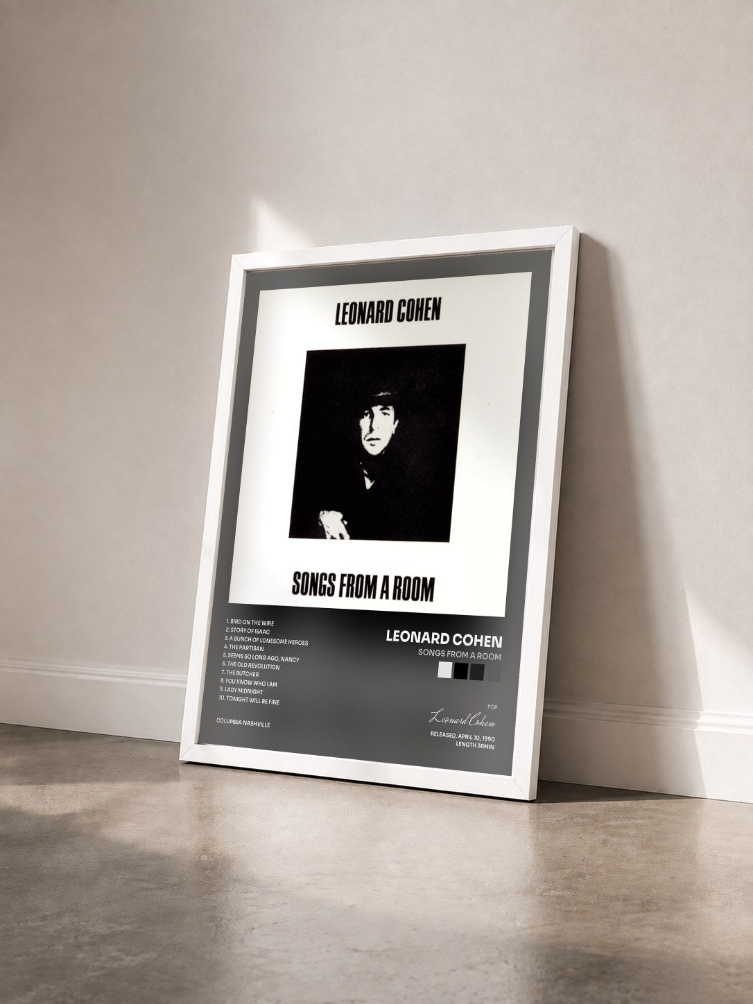 #blanc Tableau de l'album Songs From A Room de Leonard Cohen vu de trois quarts, cadre blanc