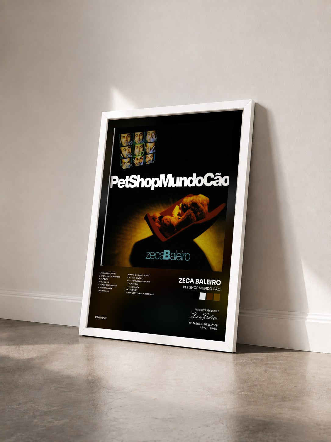 #blanc Tableau de l'album Pet Shop Mundo Cão de Zeca Baleiro vu de trois quarts, cadre blanc