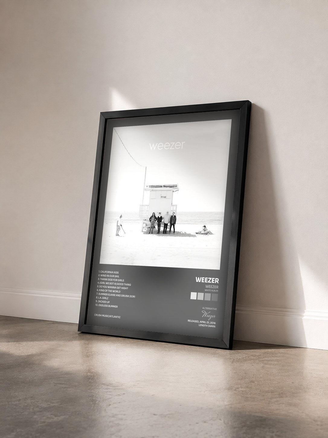 #noir Tableau de l'album Weezer (White Album) de Weezer vu de trois quarts, cadre noir