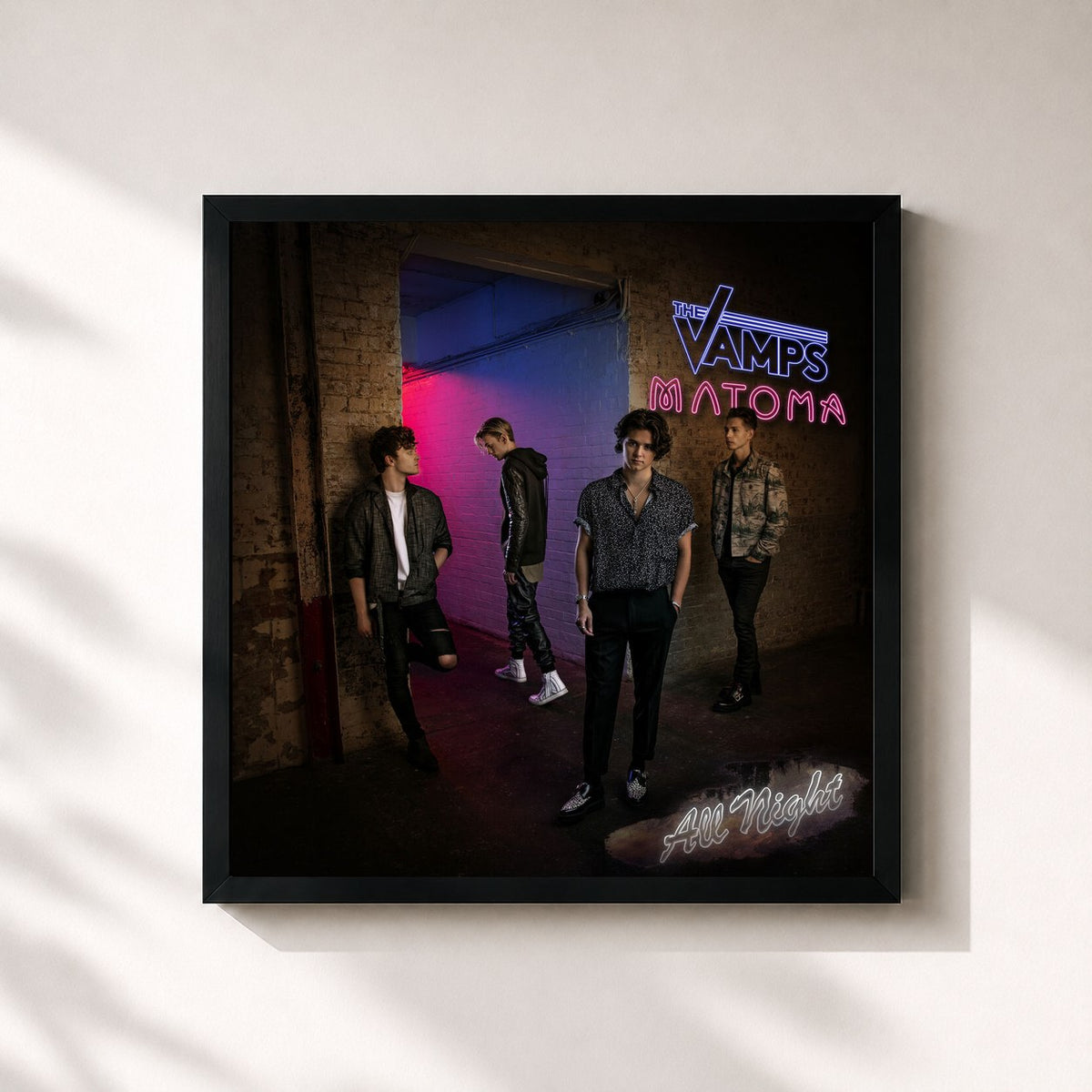 #noir Tableau carré de l'album All Night - EP de The Vamps, cadre noir 32x32 cm