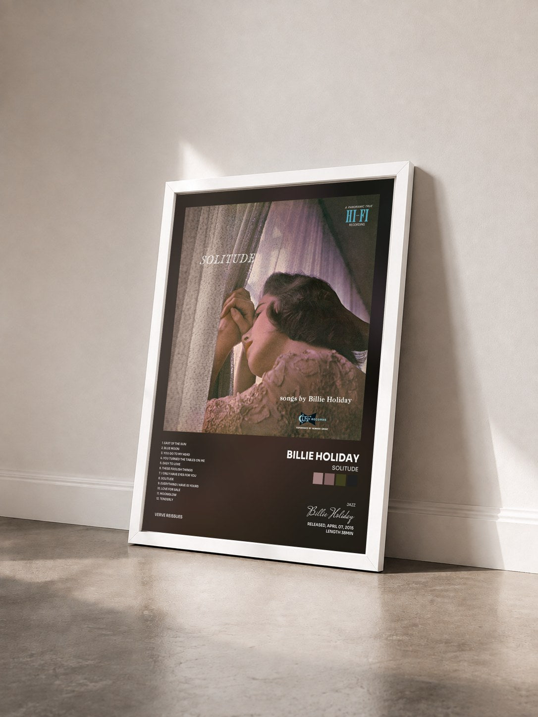 #blanc Tableau de l'album Solitude de Billie Holiday vu de trois quarts, cadre blanc