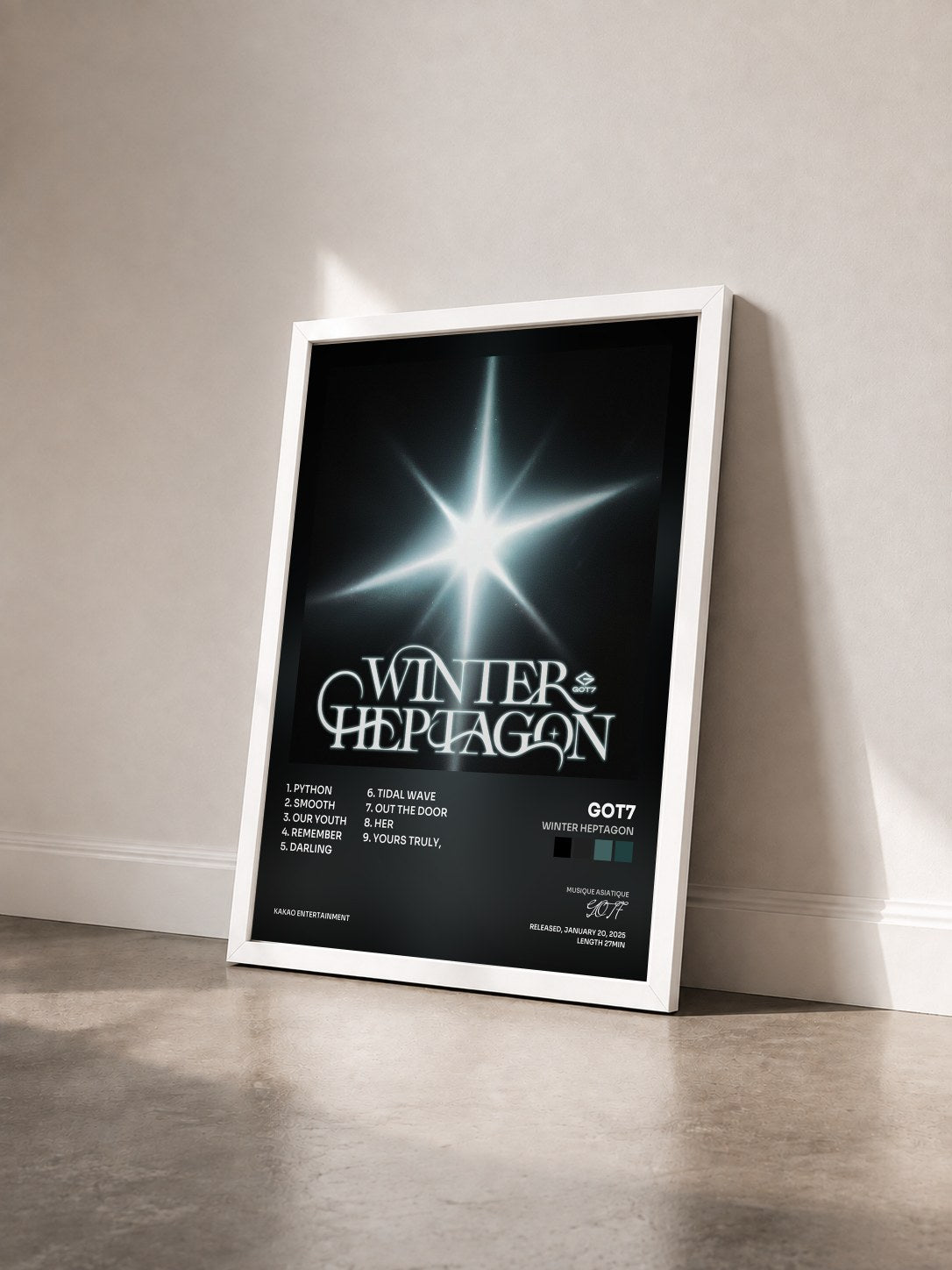 #blanc Tableau de l'album WINTER HEPTAGON de GOT7 vu de trois quarts, cadre blanc