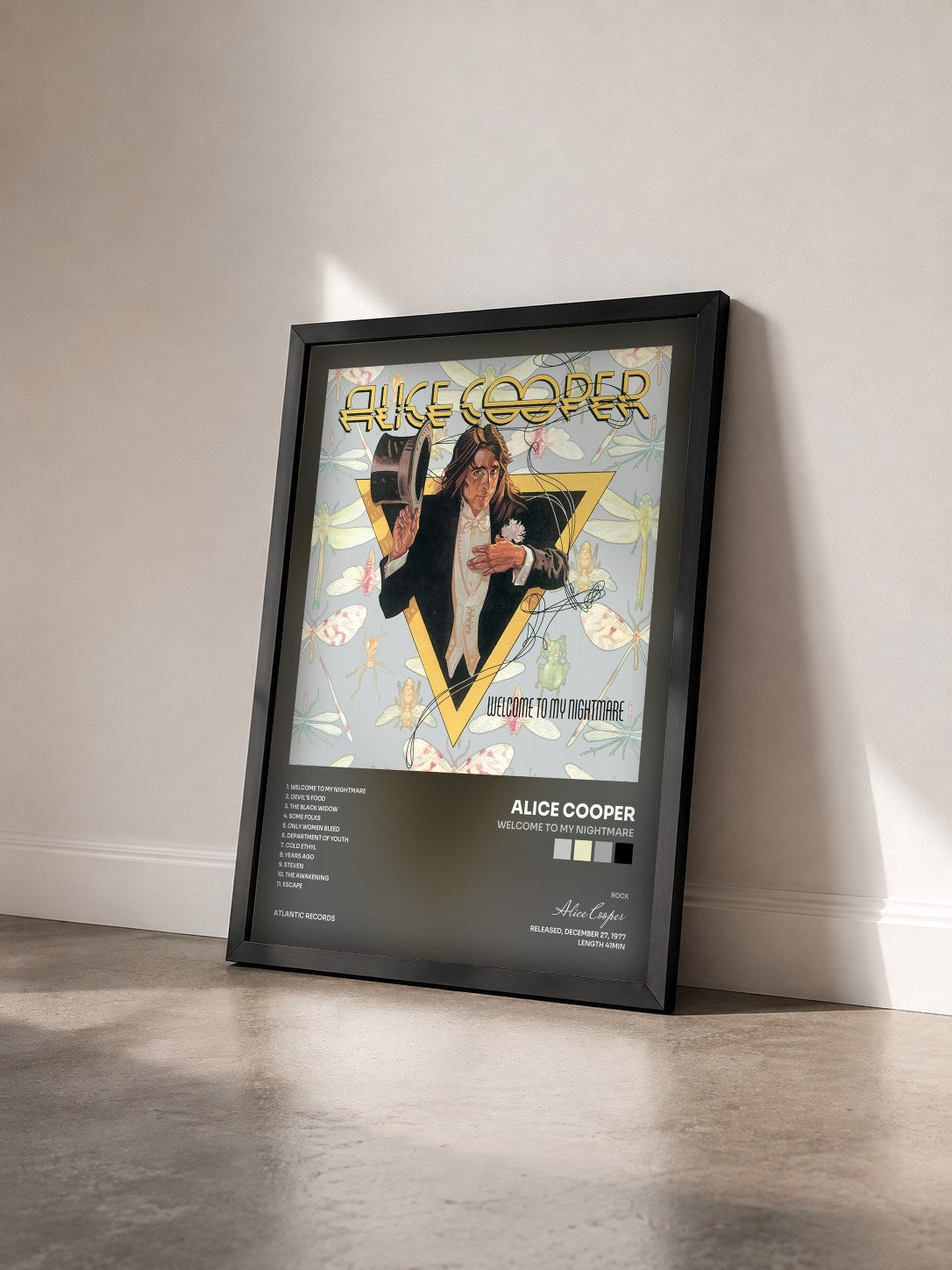#noir Welcome to My Nightmare di Alice Cooper in stampa incorniciata vista di tre quarti, cornice nera