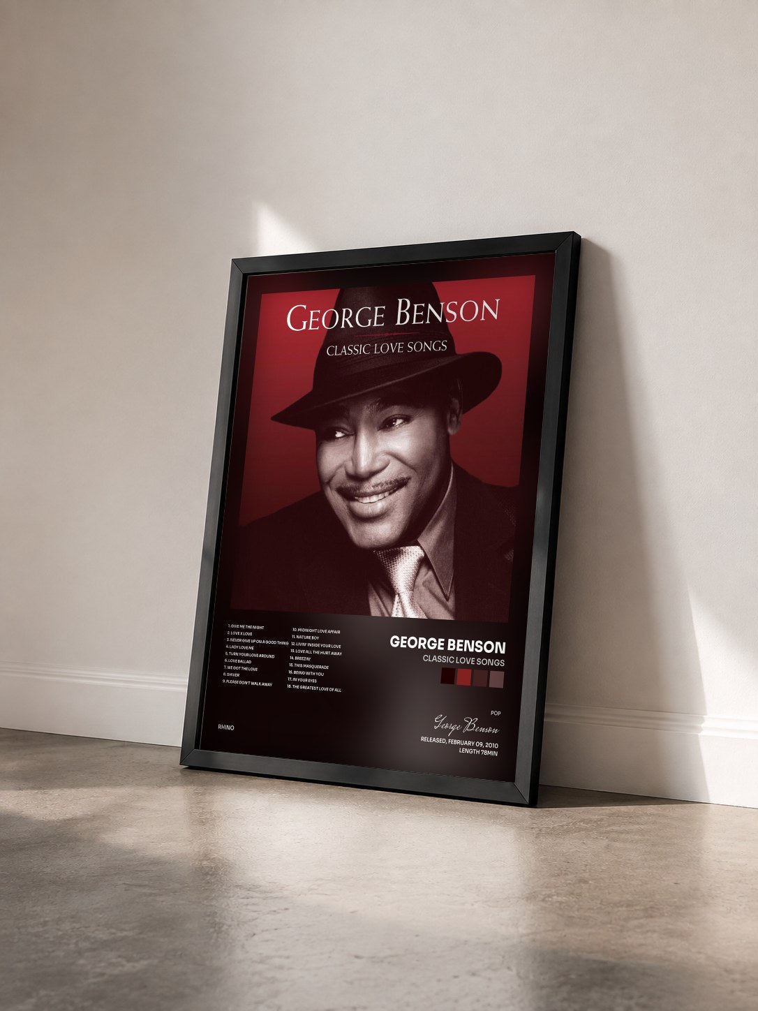 #noir Tableau de l'album Classic Love Songs de George Benson vu de trois quarts, cadre noir