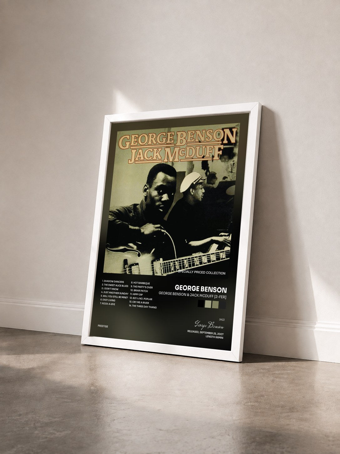 #blanc Tableau de l'album George Benson & Jack McDuff [2-fer] de George Benson vu de trois quarts, cadre blanc