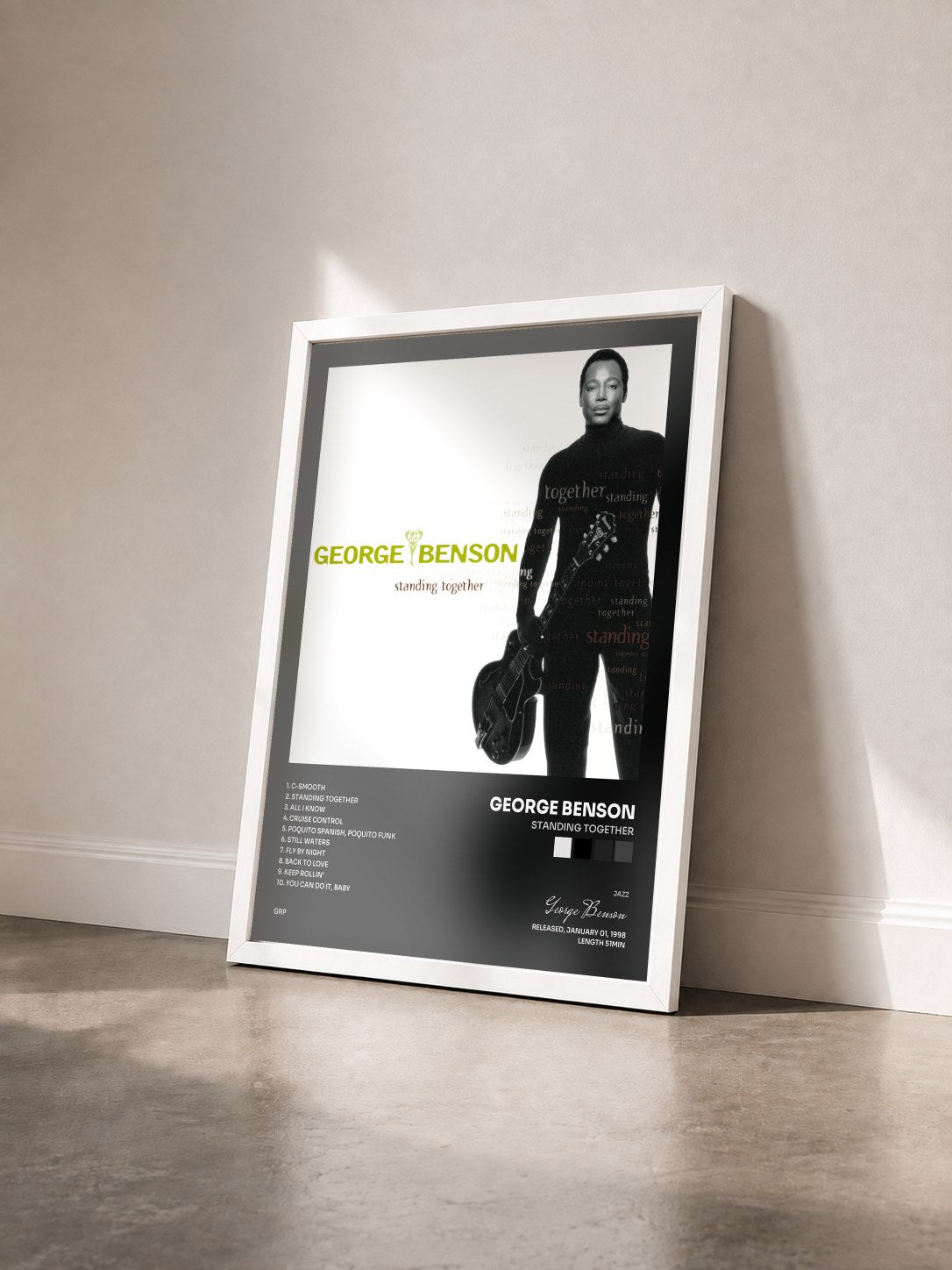 #blanc Tableau de l'album Standing Together de George Benson vu de trois quarts, cadre blanc