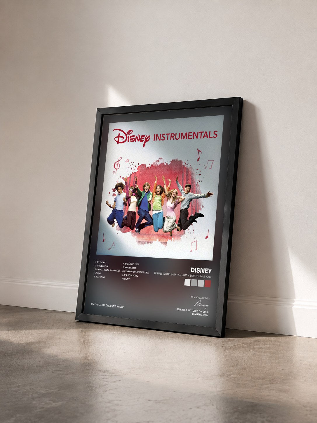 #noir Tableau de l'album Disney Instrumentals: High School Musical de Disney vu de trois quarts, cadre noir