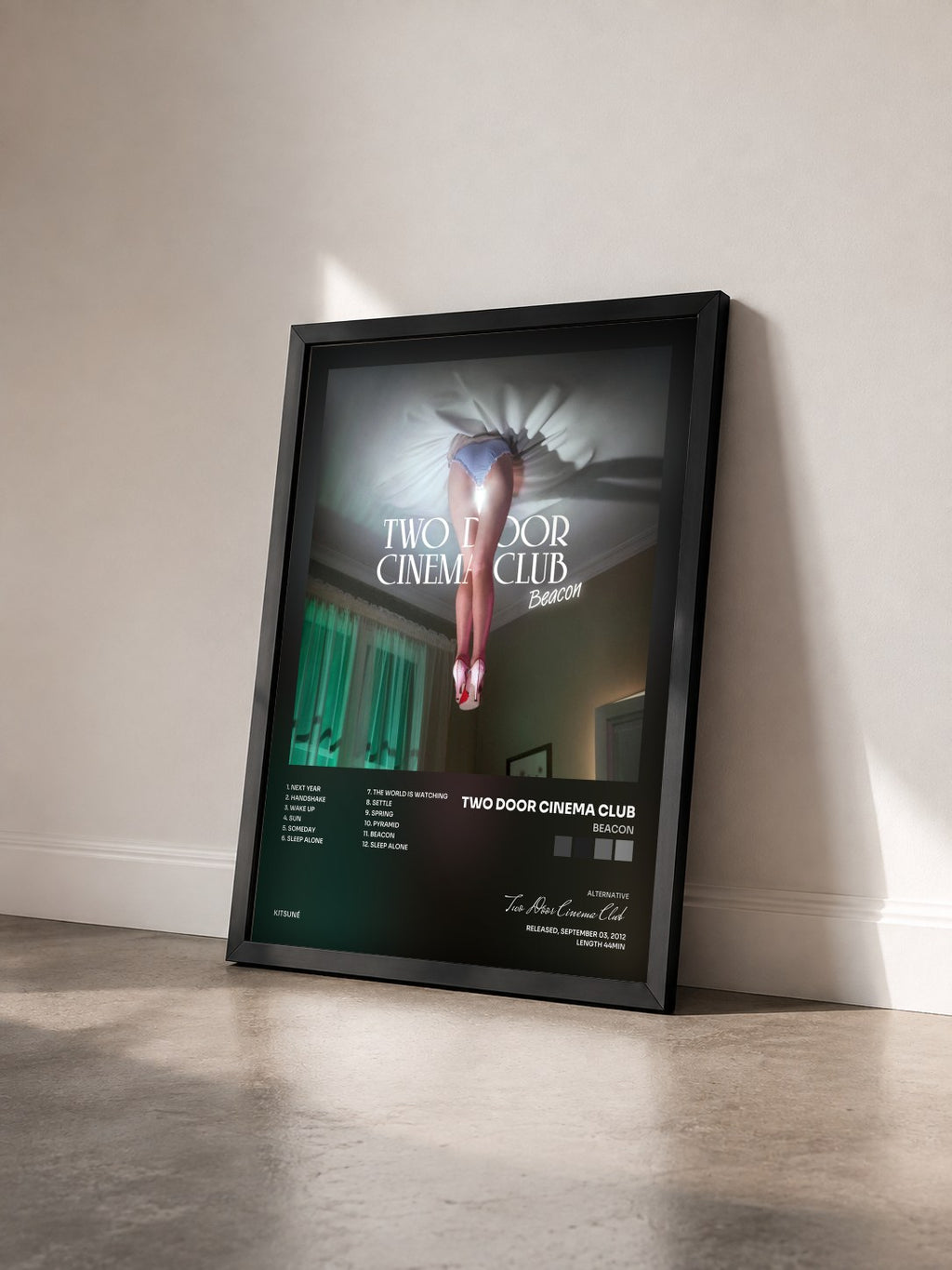 #noir Tableau de l'album Beacon de Two Door Cinema Club vu de trois quarts, cadre noir