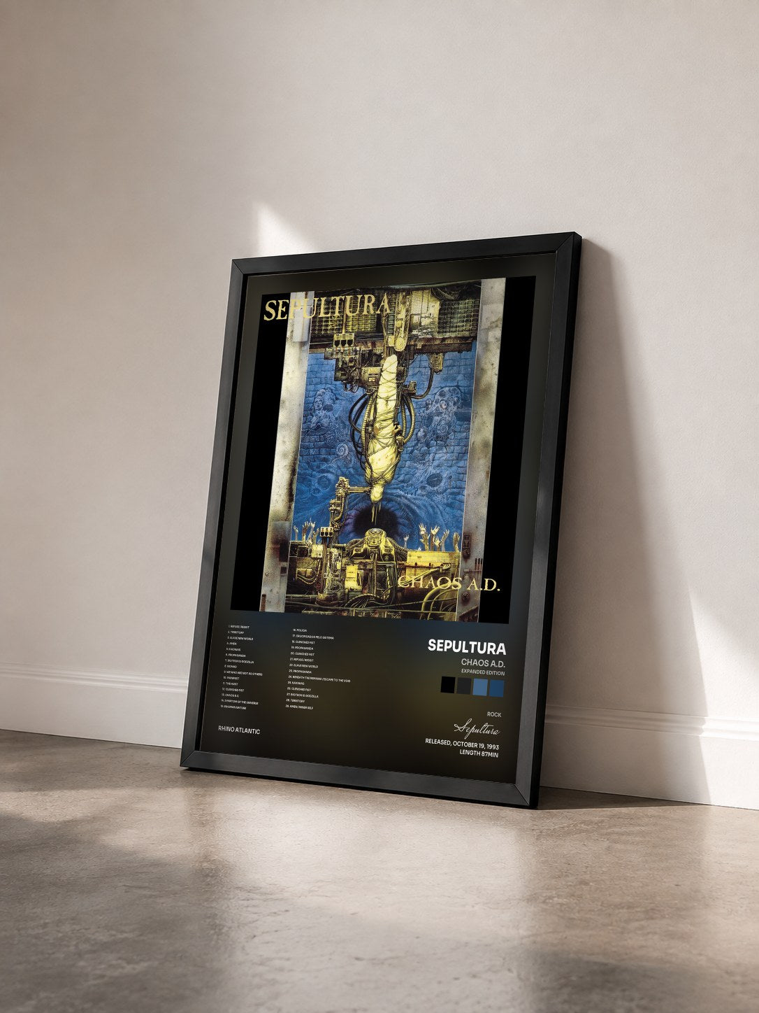 #noir Tableau de l'album Chaos A.D. (Expanded Edition) de Sepultura vu de trois quarts, cadre noir