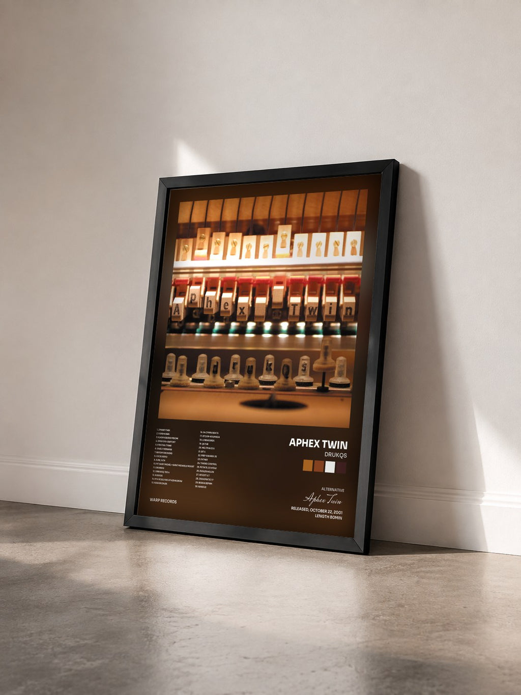 #noir Tableau de l'album Drukqs de Aphex Twin vu de trois quarts, cadre noir
