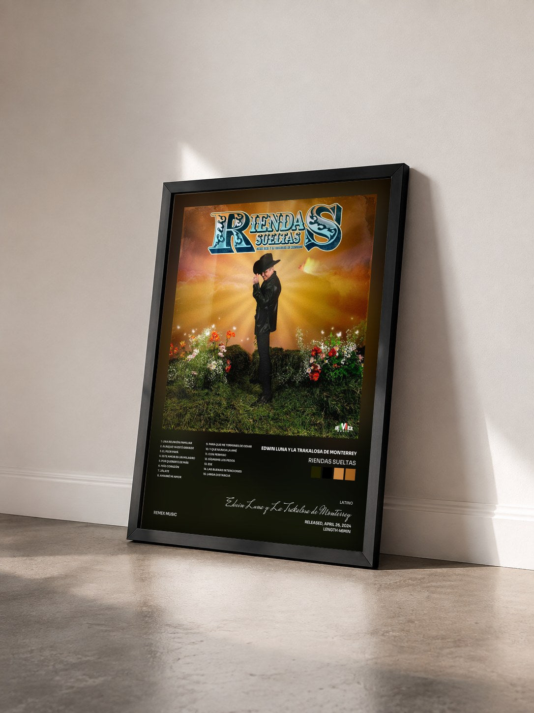 #noir Tableau de l'album Riendas Sueltas de Edwin Luna y La Trakalosa de Monterrey vu de trois quarts, cadre noir