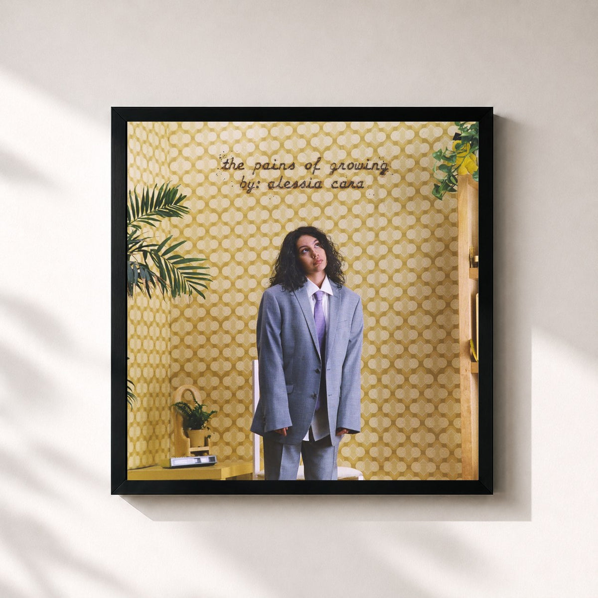 #noir The Pains Of Growing von Alessia Cara als quadratischer Kunstdruck, schwarzer Rahmen 32x32 cm