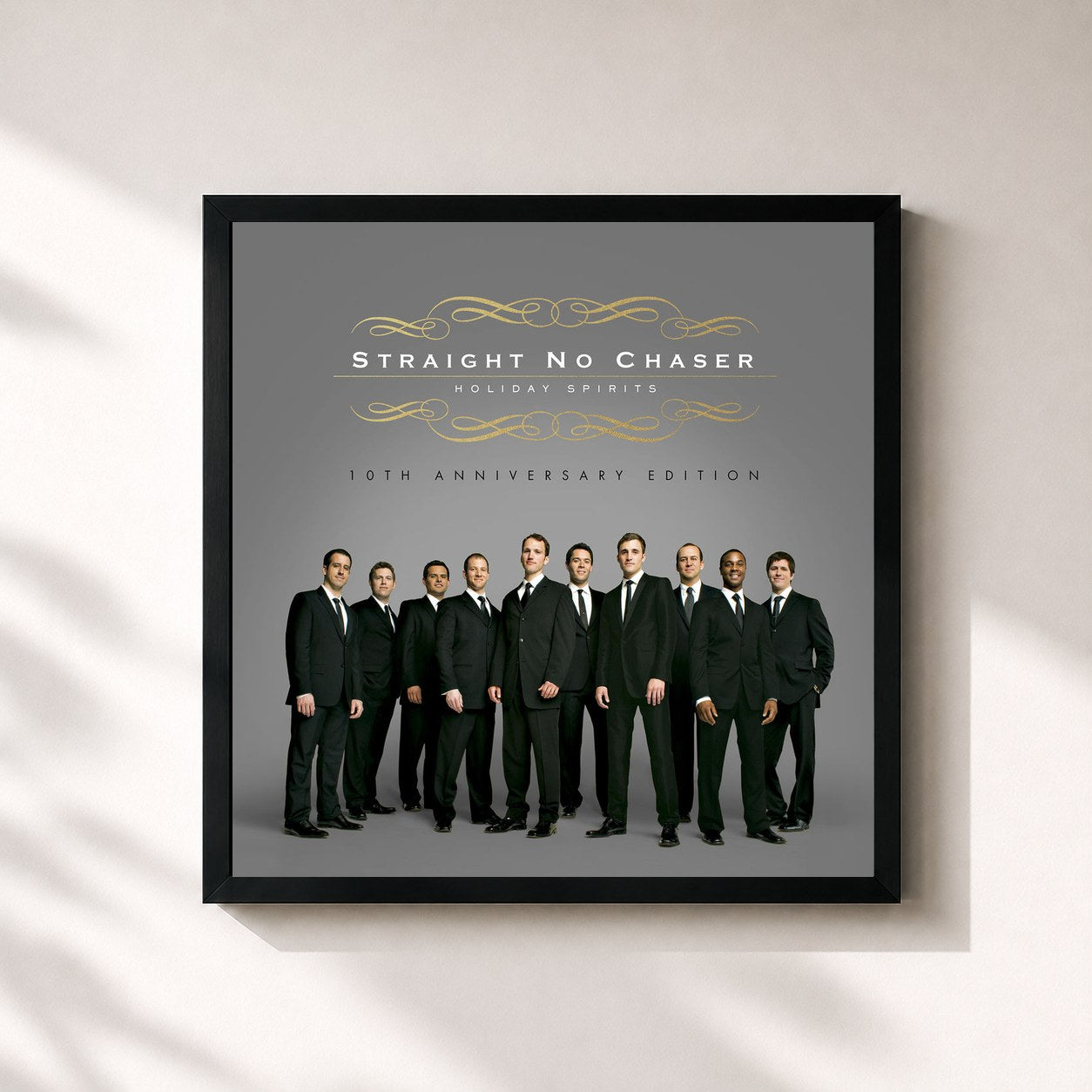 #noir Tableau carré de l'album Holiday Spirits: 10th Anniversary Edition de Straight No Chaser, cadre noir 32x32 cm
