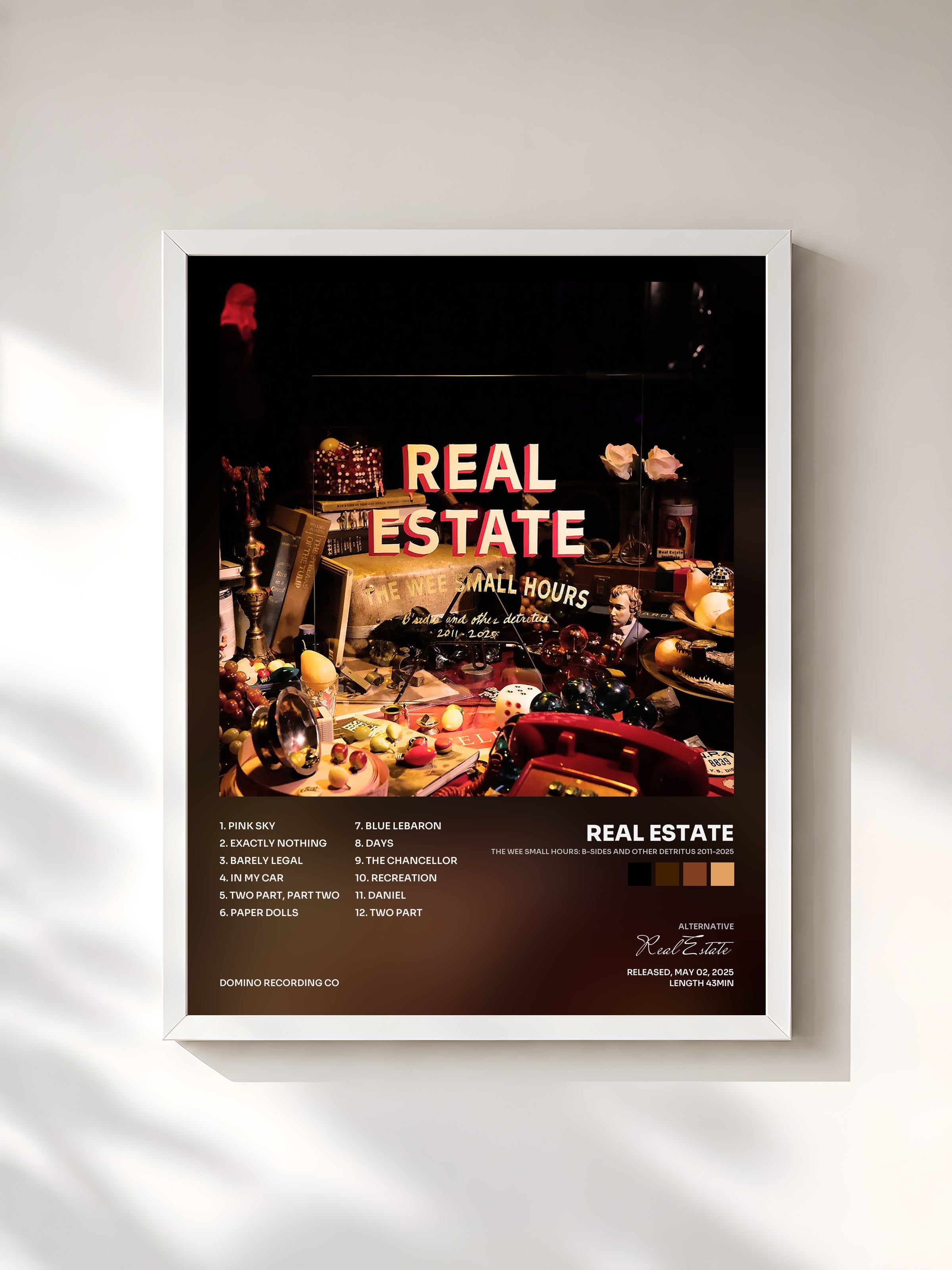 #blanc Tableau de l'album The Wee Small Hours: B-Sides and Other Detritus 2011-2025 de Real Estate, cadre blanc, imprimé et encadré en France